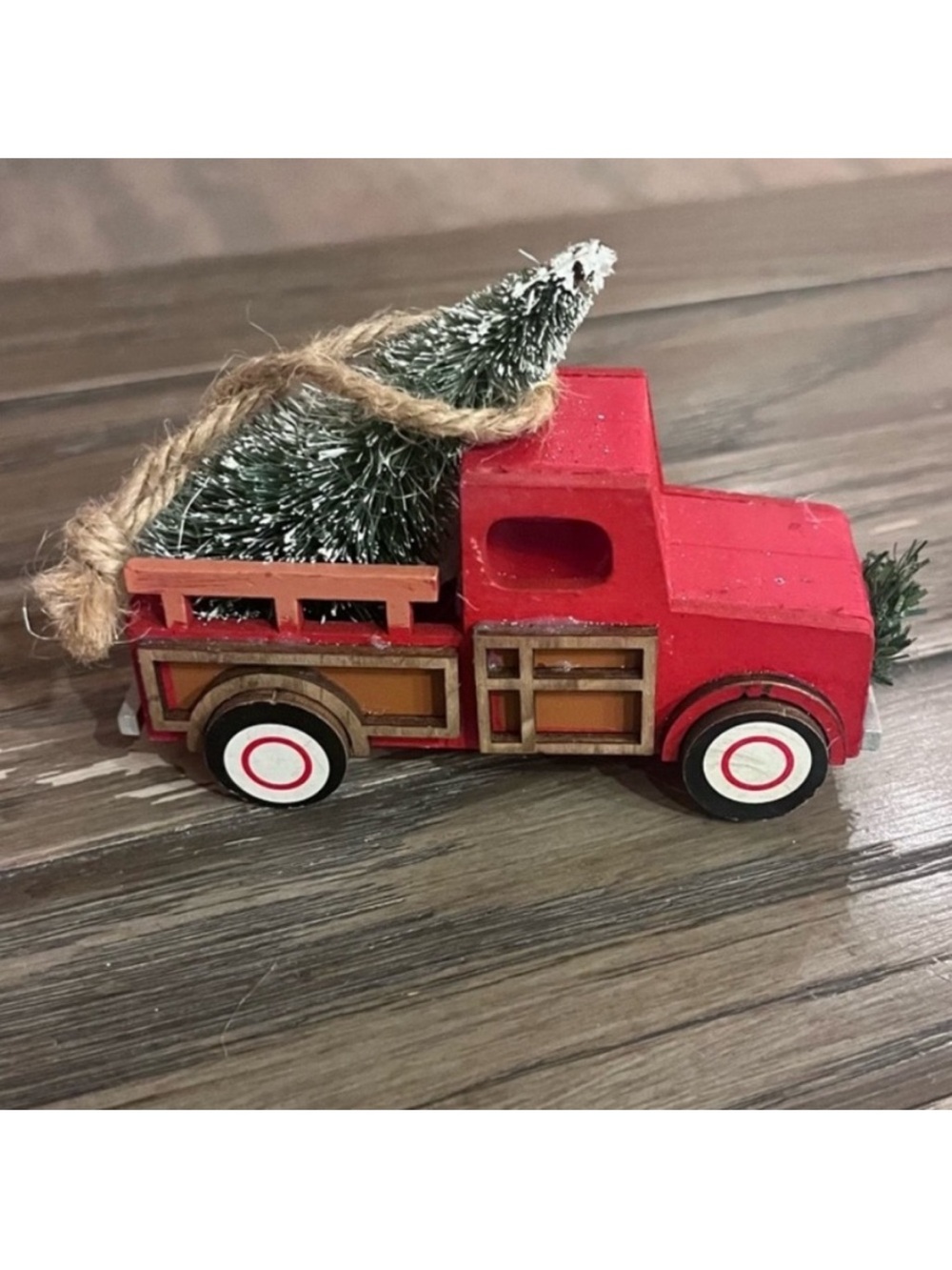 Christmas truck ornament set